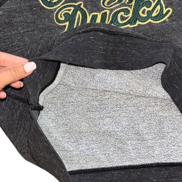 Oregon Ducks Crewneck Pullover Heather Gray College Football University Sports - Picture 7 of 15